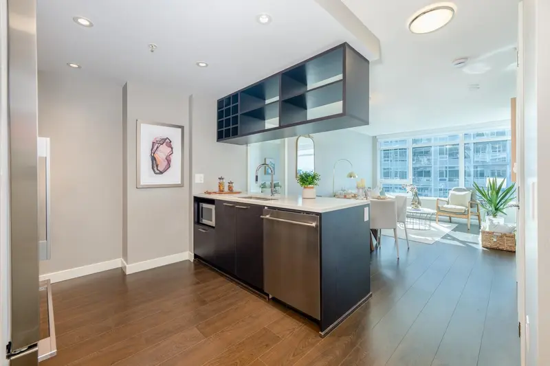 1216 6188 NO. 3 ROAD - photo 3 of 19