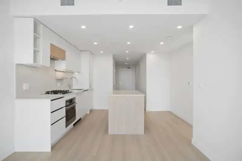 2905 13573 98A AVENUE - photo 4 of 9