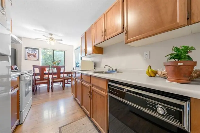 113 9952 149 STREET - photo 2 of 21