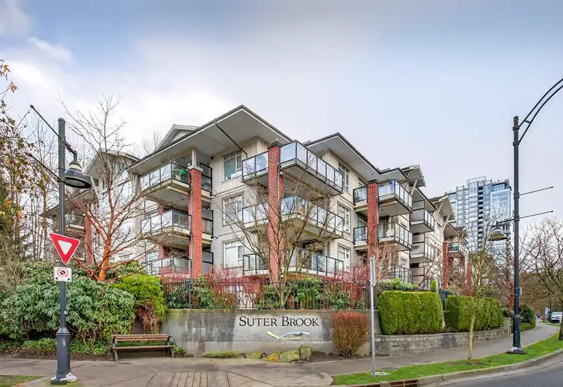 302 100 CAPILANO ROAD - photo 1 of 35