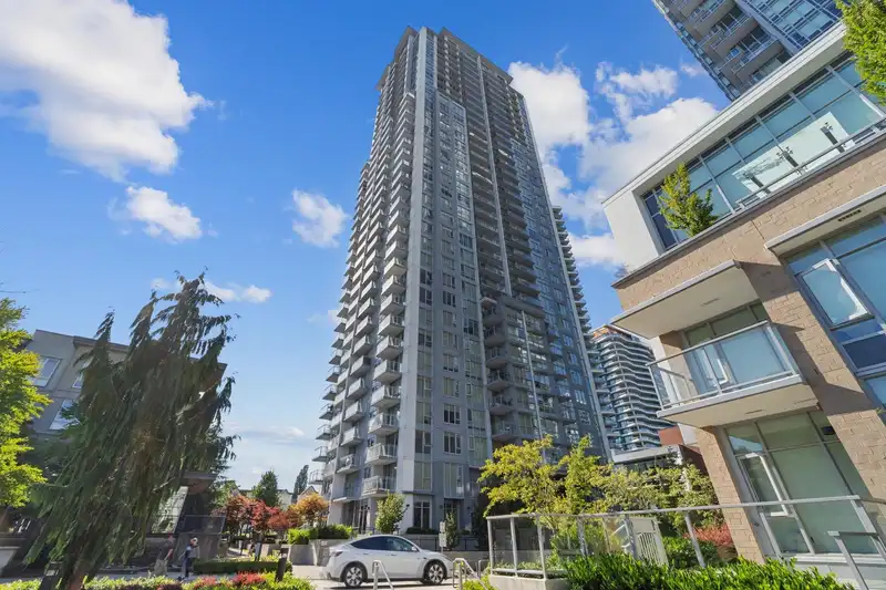 2606 13325 102A AVENUE - photo 1 of 21