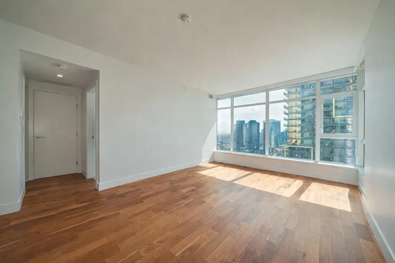 2103 4360 BERESFORD STREET - photo 2 of 2