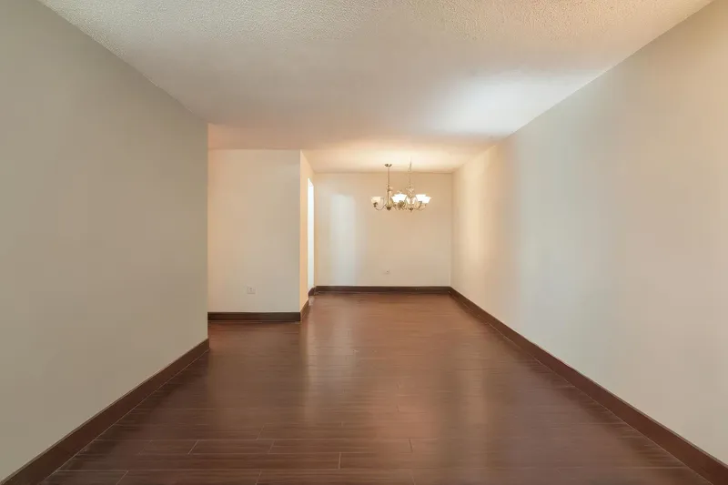 111 7297 MOFFATT ROAD - photo 2 of 16