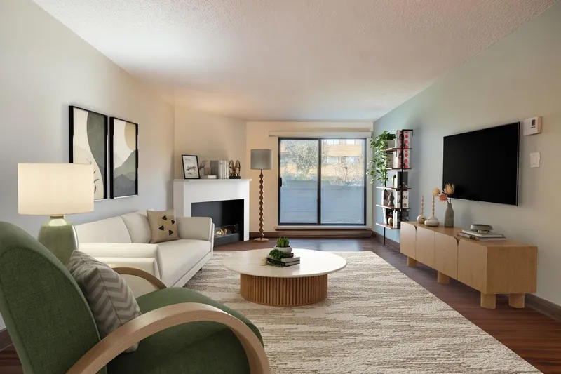 111 7297 MOFFATT ROAD - photo 4 of 16