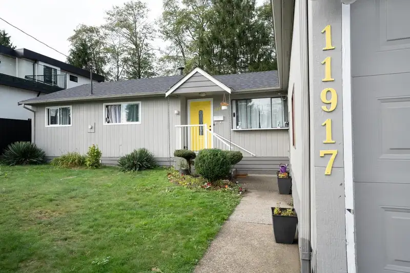 11917 CHALMERS PLACE - photo 1 of 23