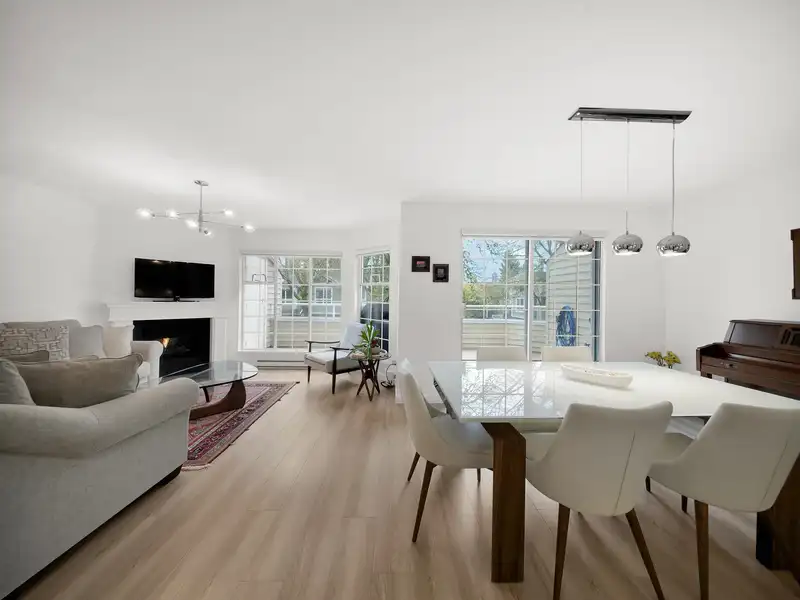16 838 TOBRUCK AVENUE - photo 4 of 30