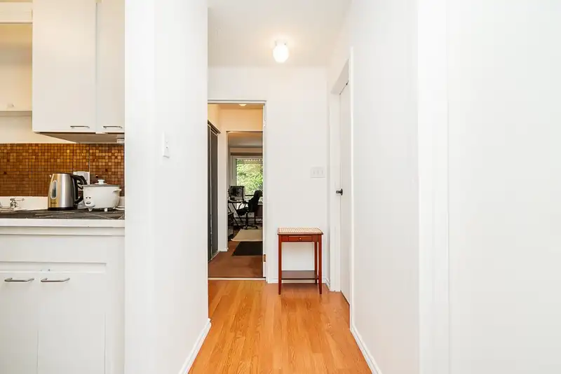 110 13507 96 AVENUE - photo 2 of 18