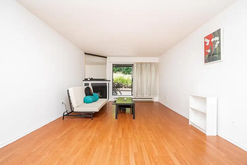 110 13507 96 AVENUE - photo 3 of 18