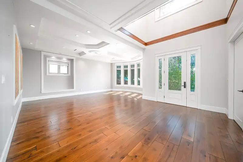 7525 13TH AVENUE - photo 4 of 32