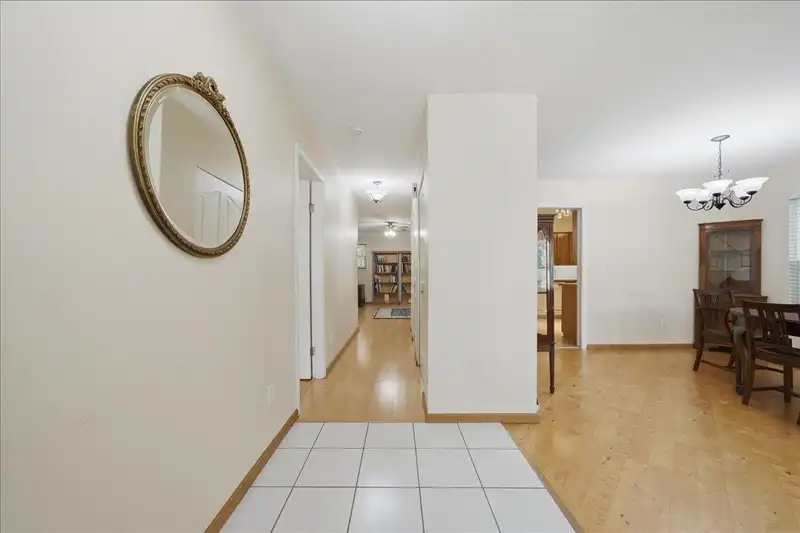 11911 238B STREET - photo 4 of 34