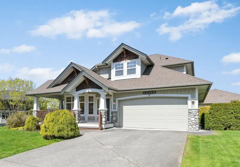 24049 106 AVENUE - photo 1 of 31
