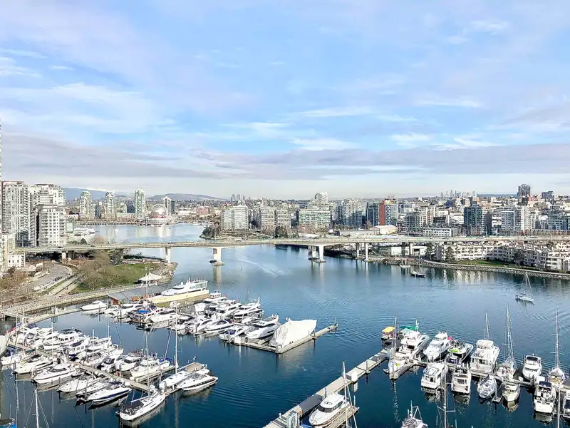 2001 1228 MARINASIDE CRESCENT - photo 1 of 24