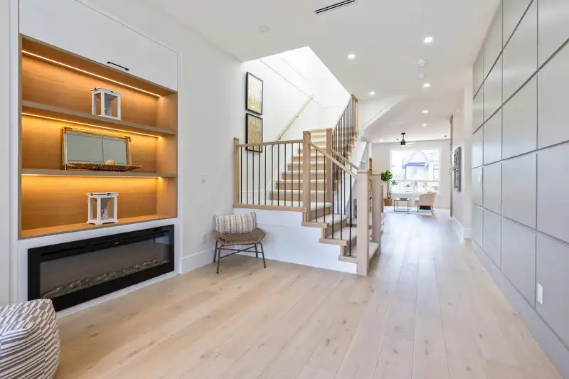 6914 204A STREET - photo 2 of 38
