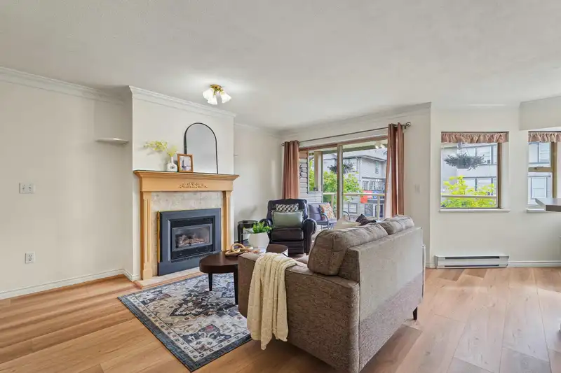 204 5464 201A STREET - photo 2 of 25
