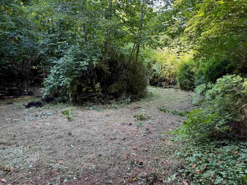 24919 57 AVENUE - photo 3 of 6