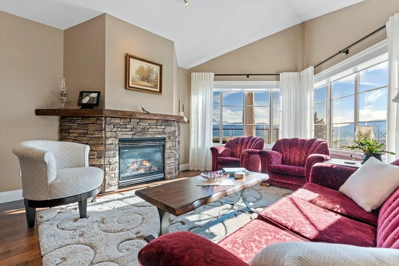 28 35931 EMPRESS DRIVE - photo 2 of 25