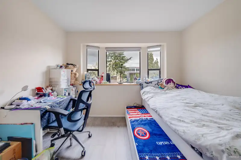 3308 WELLINGTON AVENUE - photo 4 of 28