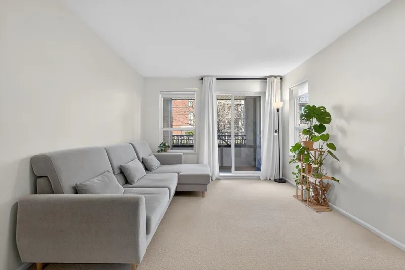 220 9200 FERNDALE ROAD - photo 3 of 20