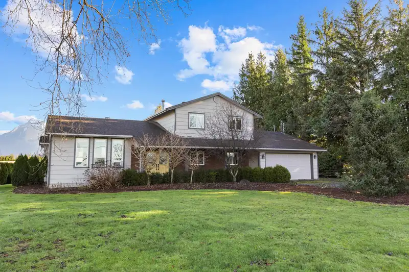 9850 BANFORD ROAD - photo 4 of 36