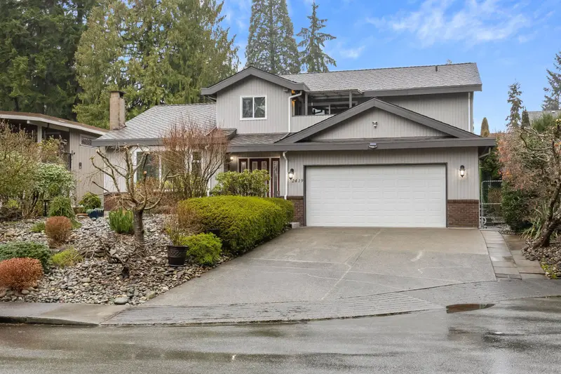 2419 SHAWNA WAY - photo 1 of 25