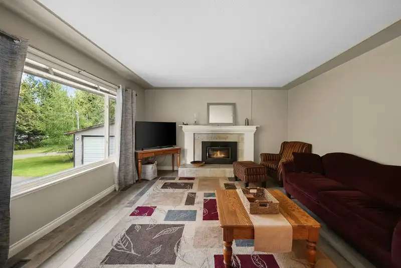 27924 112 STREET - photo 4 of 38