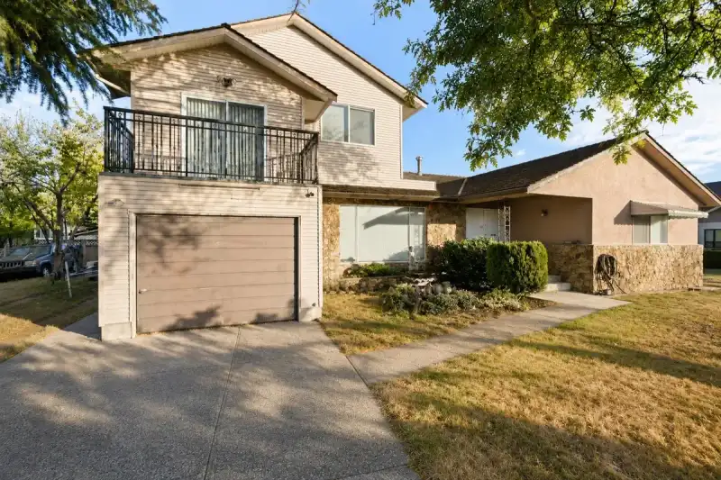 11760 SEALORD ROAD - photo 1 of 28