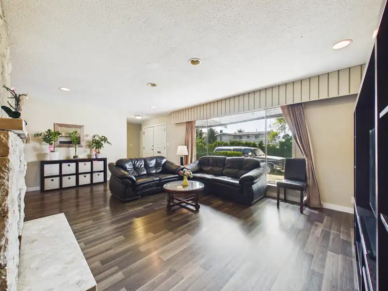 11760 SEALORD ROAD - photo 3 of 28