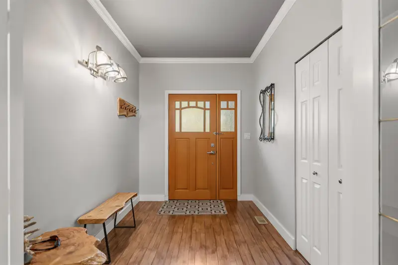 8029 SOUTHWOOD ROAD - photo 4 of 25