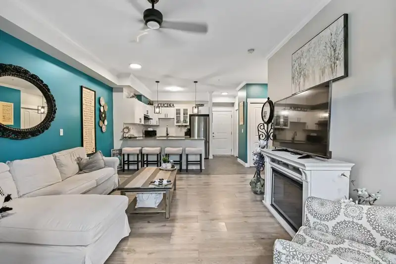 102 17769 57 AVENUE - photo 4 of 40