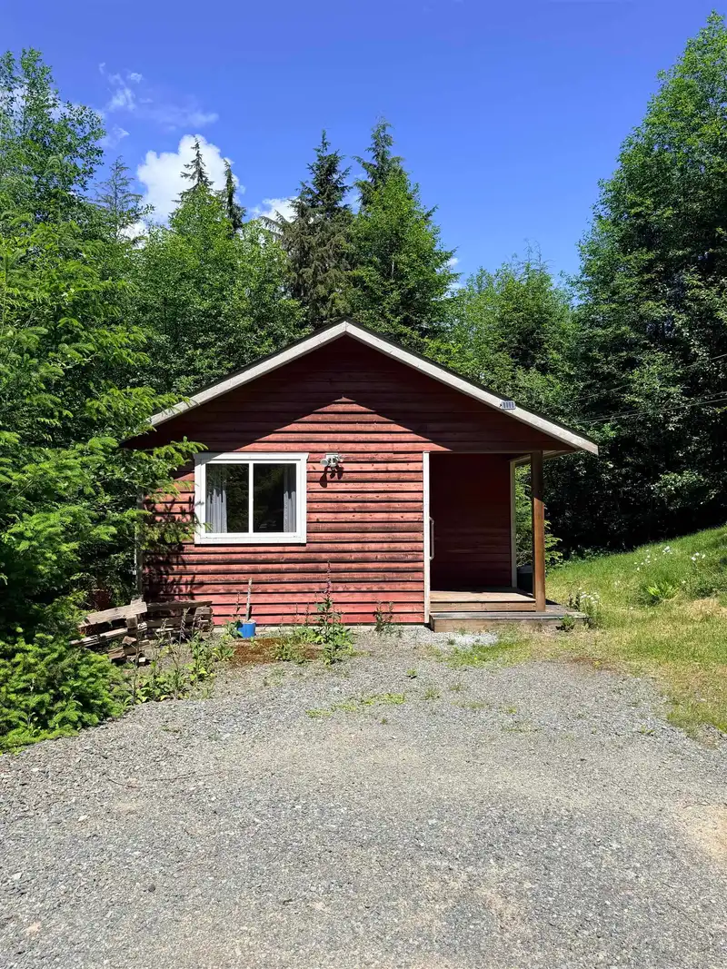 1260 ADAMS ROAD - photo 3 of 14