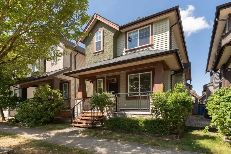 7273 192A STREET - photo 1 of 39
