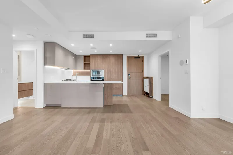 313 6811 PEARSON WAY - photo 1 of 25