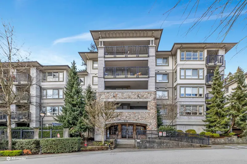 401 2951 SILVER SPRINGS BOULEVARD - photo 1 of 25