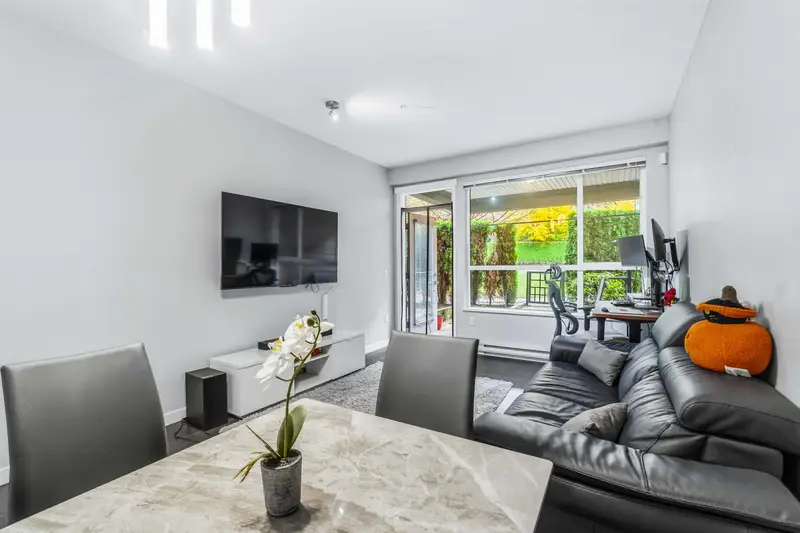 113 607 COTTONWOOD AVENUE - photo 1 of 23