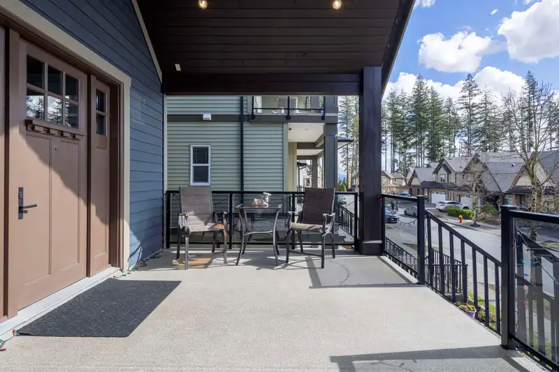 3521 GALLOWAY AVENUE - photo 3 of 40