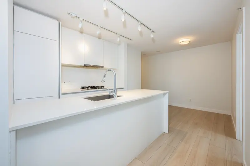 1005 988 QUAYSIDE DRIVE - photo 4 of 24