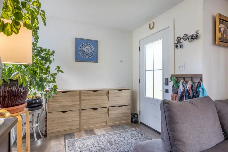 1010 JOE ROAD - photo 2 of 35