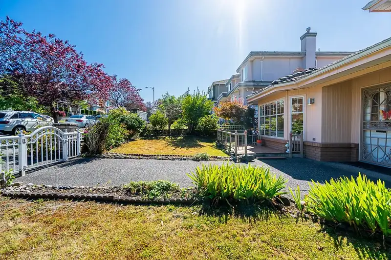 2138 E 61ST AVENUE - photo 3 of 38