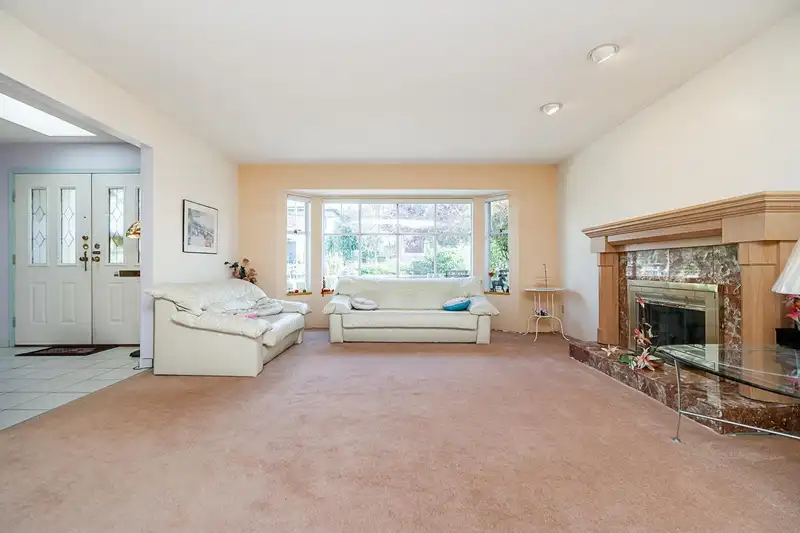 2138 E 61ST AVENUE - photo 4 of 38