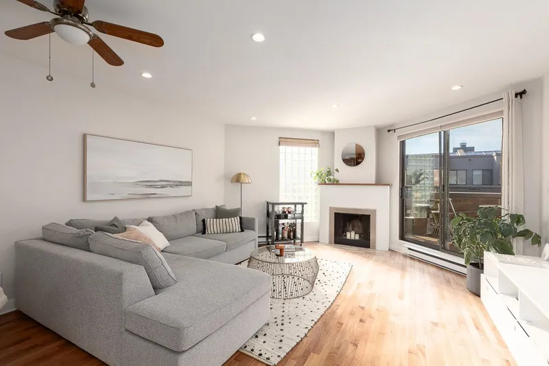 10 766 W 7TH AVENUE - photo 4 of 25