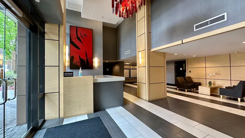 902 8160 LANSDOWNE ROAD - photo 3 of 25