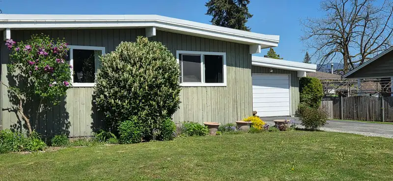 755 ADIRON AVENUE - photo 2 of 37