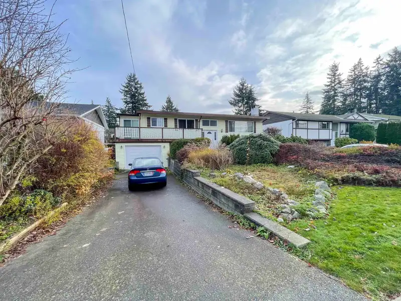 8922 112 STREET - photo 2 of 32