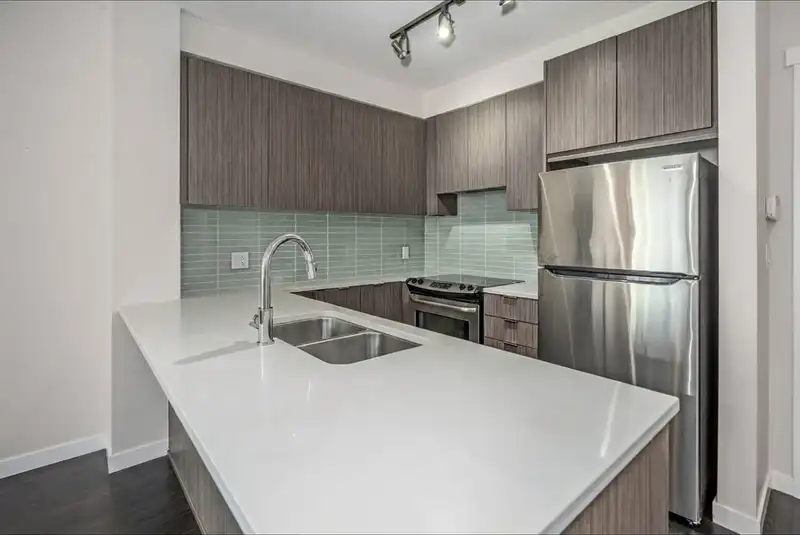 108 9168 SLOPES MEWS - photo 2 of 37