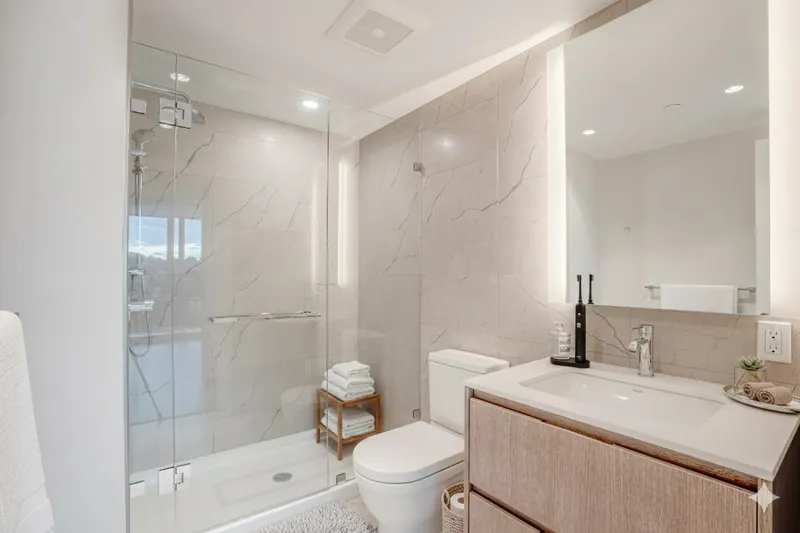 2201 1500 FERN STREET - photo 4 of 22