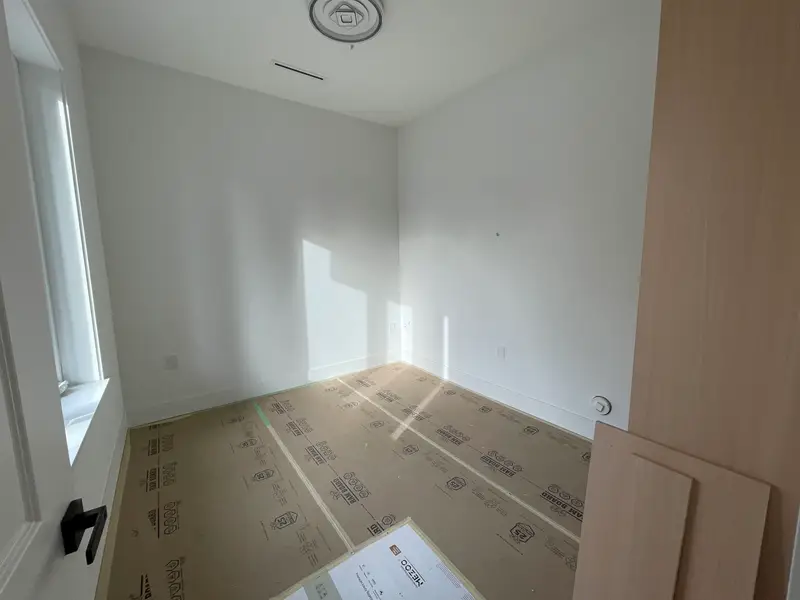 1 2452 HARRISON DRIVE - photo 3 of 9