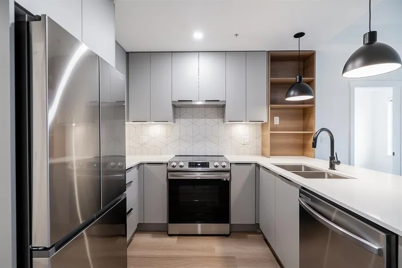 405 10778 138 STREET - photo 1 of 15