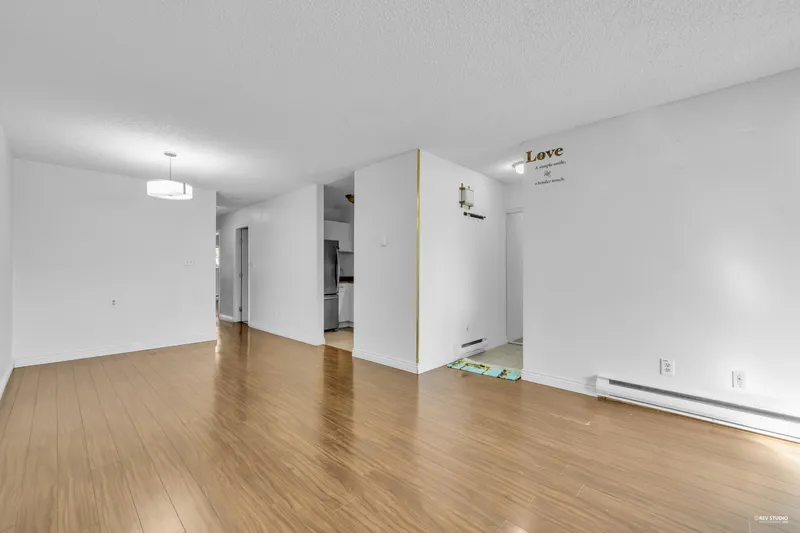 10590 Holly PARK LANE - photo 2 of 12