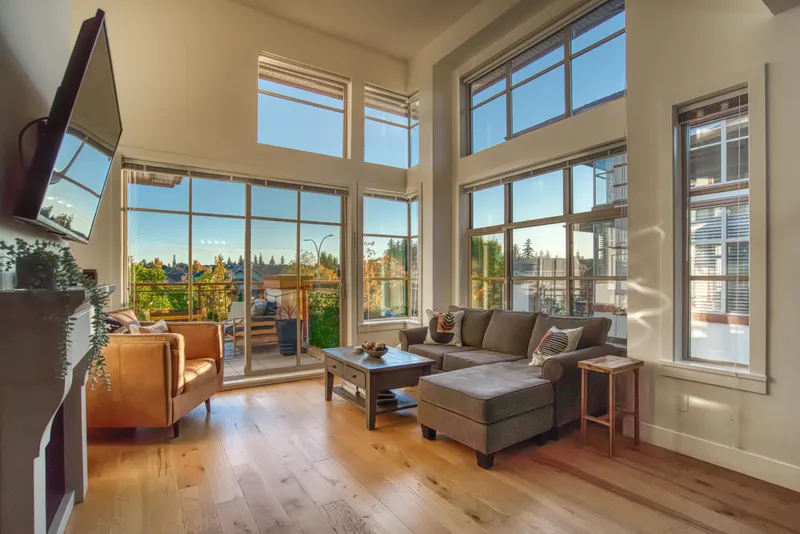 306 16483 64 AVENUE - photo 1 of 25