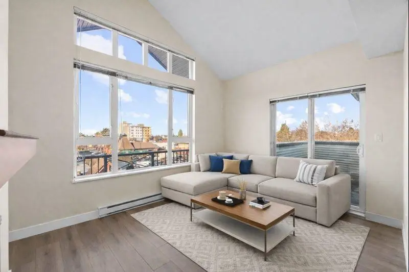 417 7089 MONT ROYAL SQUARE - photo 2 of 25